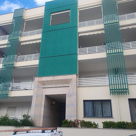 Cocteau House Apartment Олбия Екстериор снимка