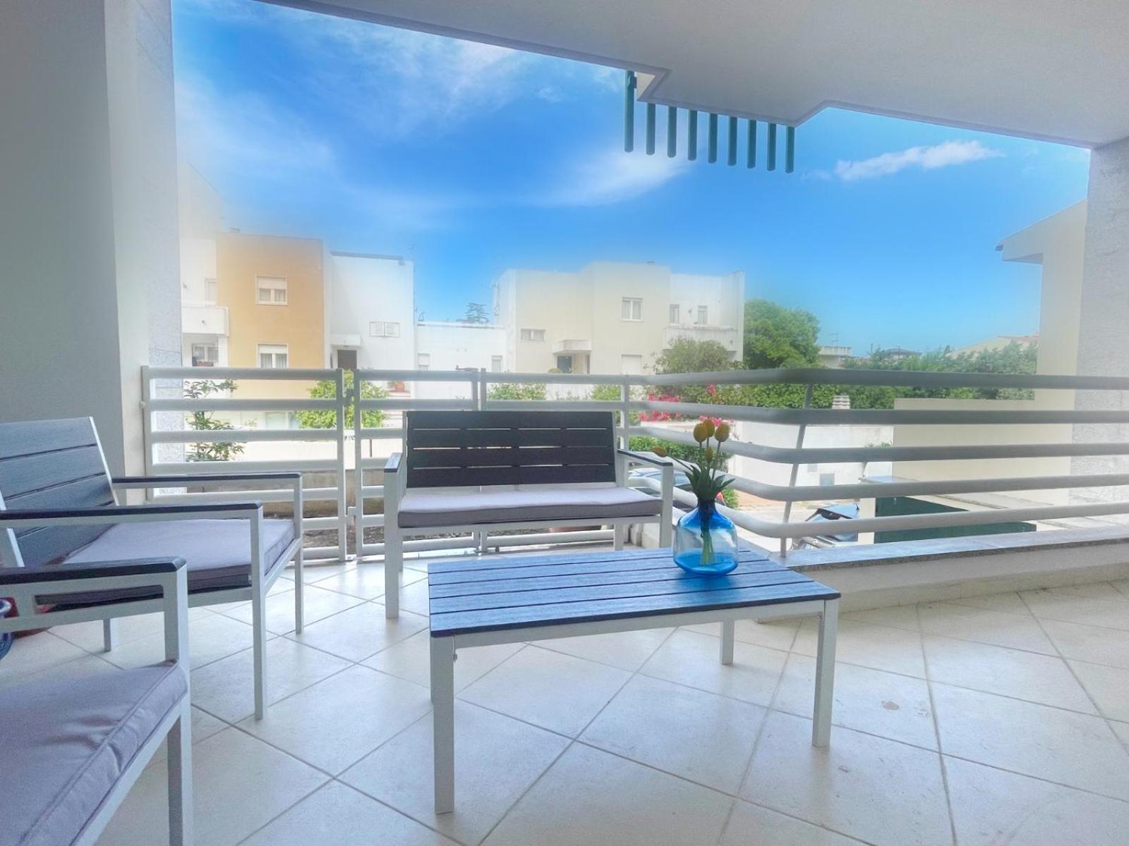 Cocteau House Apartment Олбия Екстериор снимка
